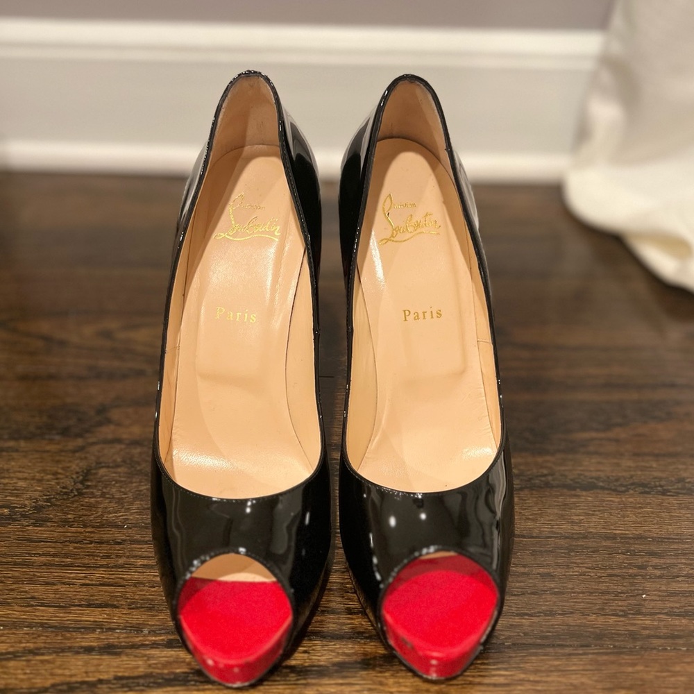 RARE - CHRISTIAN LOUBOUTIN VERY PRIVE SIZE 42
